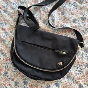 lululemon athletica all night festival bag 5L